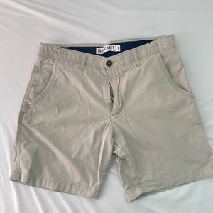 True craft men’s flat from shorts